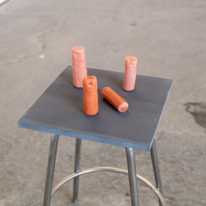 Léna Lacrabère, Ils n'auront qu'à laper le lait, 2022, travail de Bachelor
Photo: Laura Morier-Genoud / EDHEA