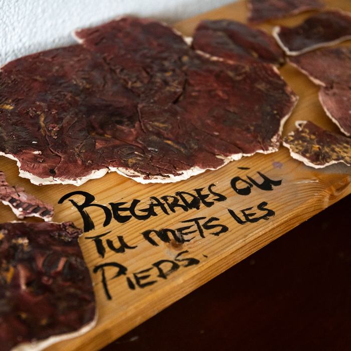 Lorane Jäggi, Tout se mange dans l'pissenlit, «C B T F .»,  2024, travail de Bachelor
Photo: Maurice Eggel  / EDHEA