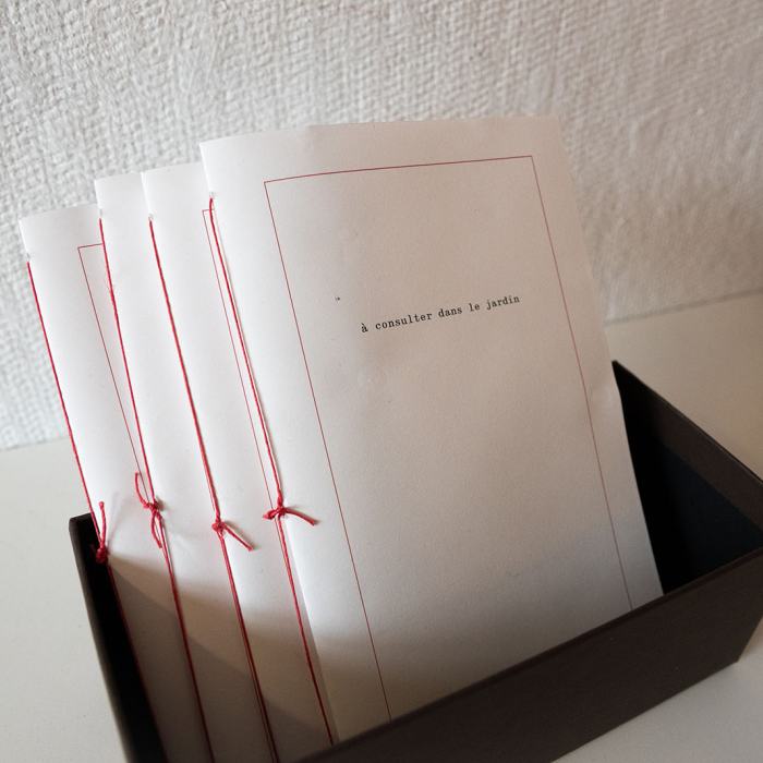 Maëlle Fournier (Cassis), À découvrir dans le jardin,  2024, travail de Bachelor
Photo: Maurice Eggel  / EDHEA