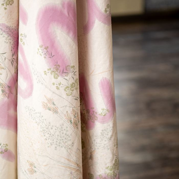 Léa Stuby, Tu vois, Morfar a fait des choses qui durent et moi j’ai fait des bouquets de mariées qui durent pas et les mariages qui durent pas non plus... Tous mes décorations sont morts après quelques jours. C’est tout différent, travail de Master
Photo: Maurice Eggel  / EDHEA