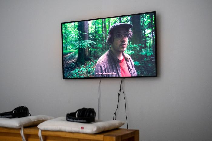 Abdelrahman Hassan, Scène 03 : Avery F. Gordon, Jacques Derrida et Mark Fisher se défoncent dans les Alpes, travail de Master
Photo: Maurice Eggel  / EDHEA